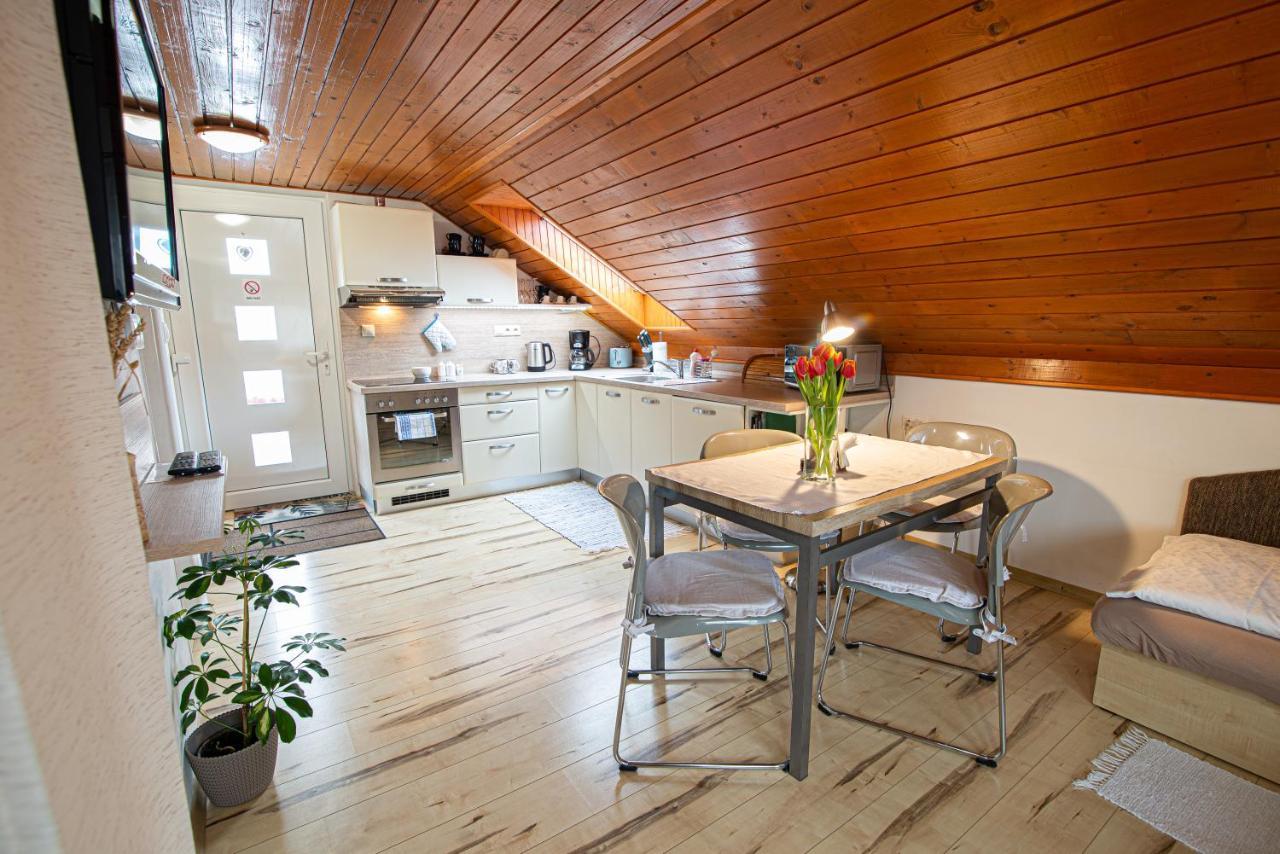 Holiday Home Linda Liptovský Mikuláš Екстериор снимка