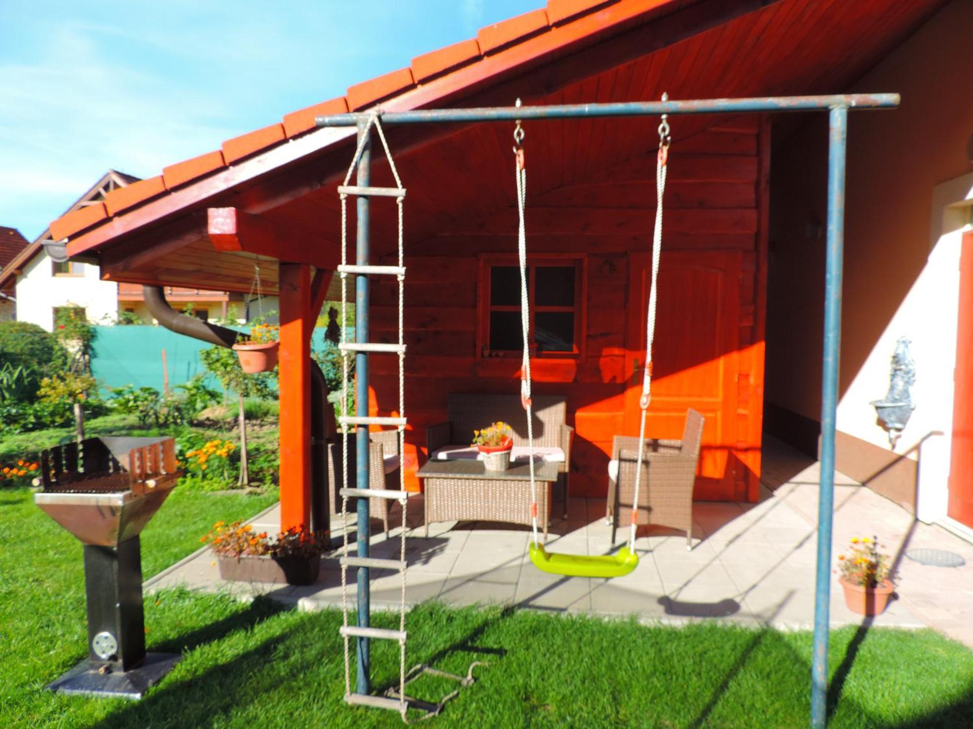 Holiday Home Linda Liptovský Mikuláš Екстериор снимка